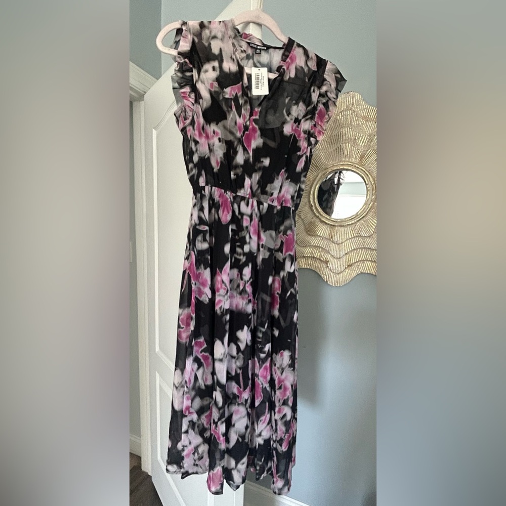 NWT. Steve Madden dress size XS.